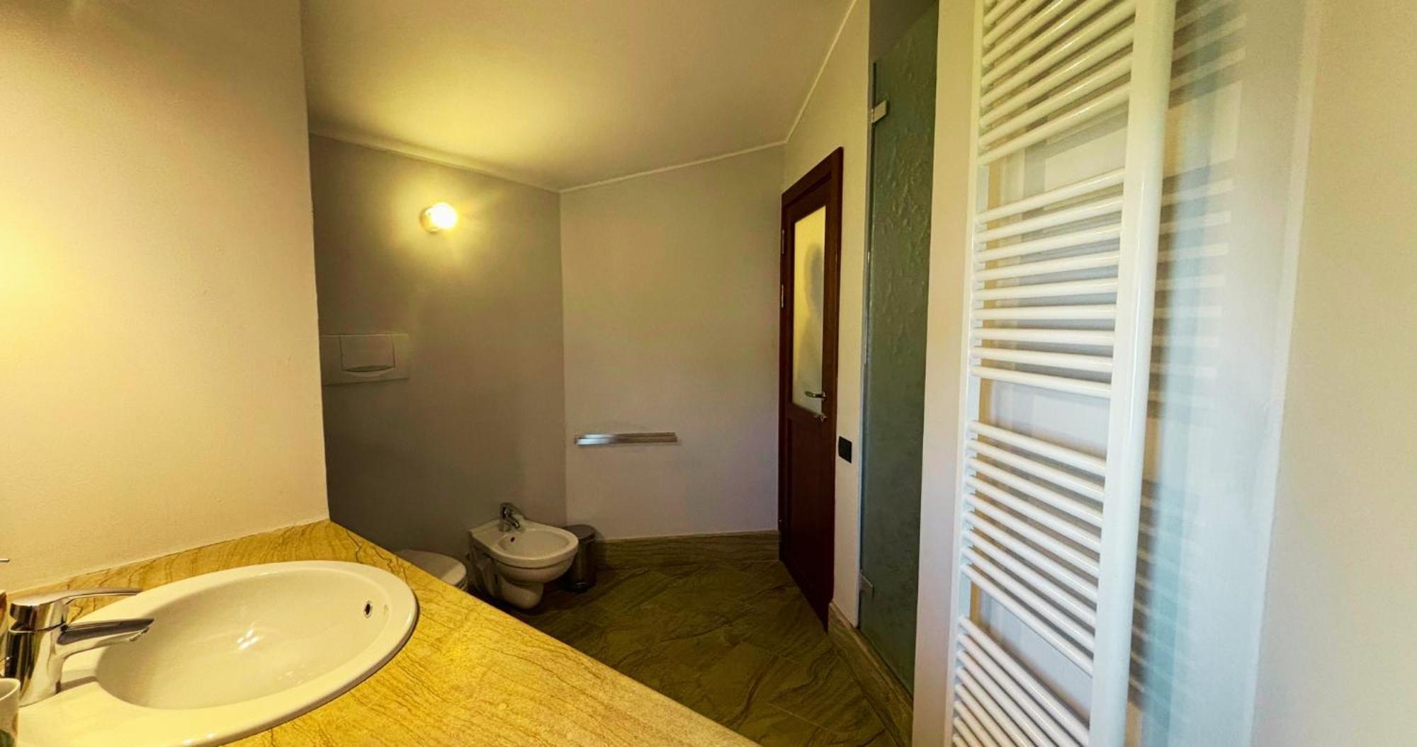 Bed and Breakfast Casa Ceruti Villa Guardia Экстерьер фото