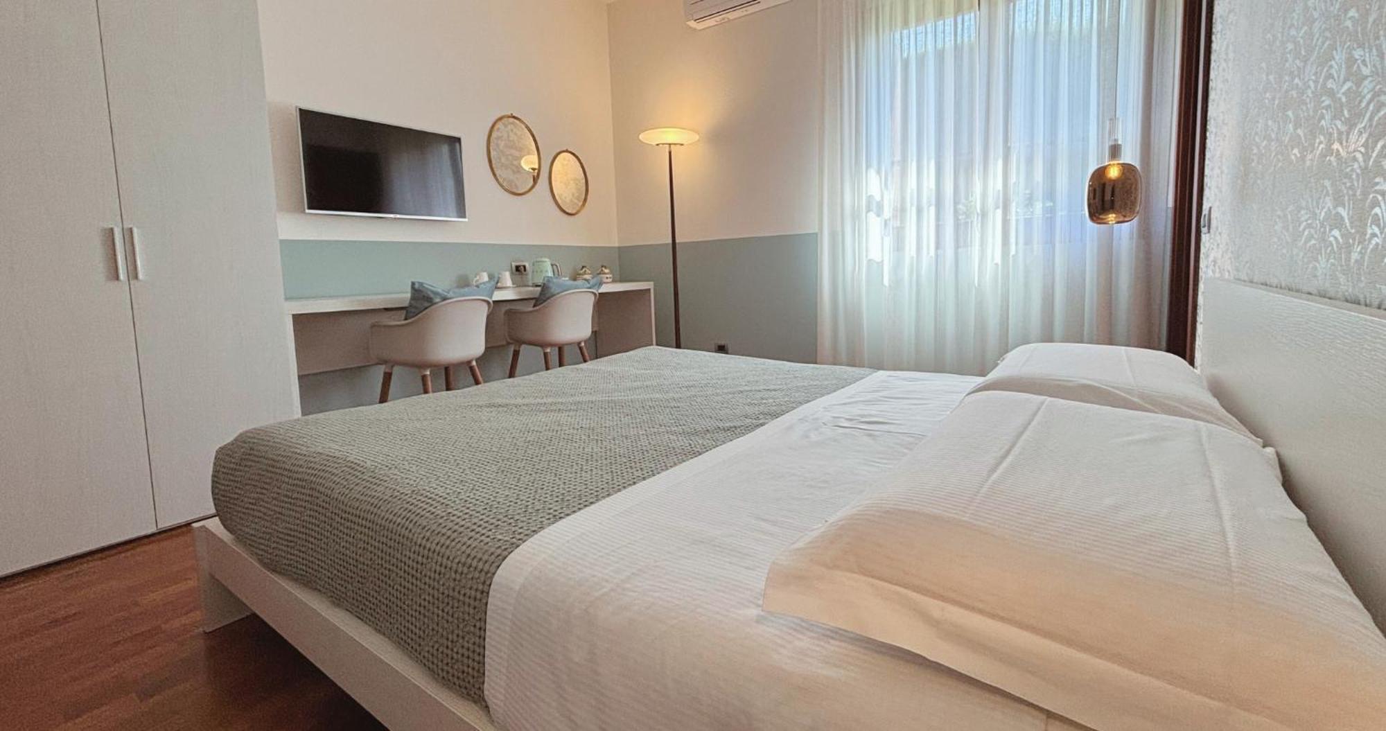 Bed and Breakfast Casa Ceruti Villa Guardia Экстерьер фото
