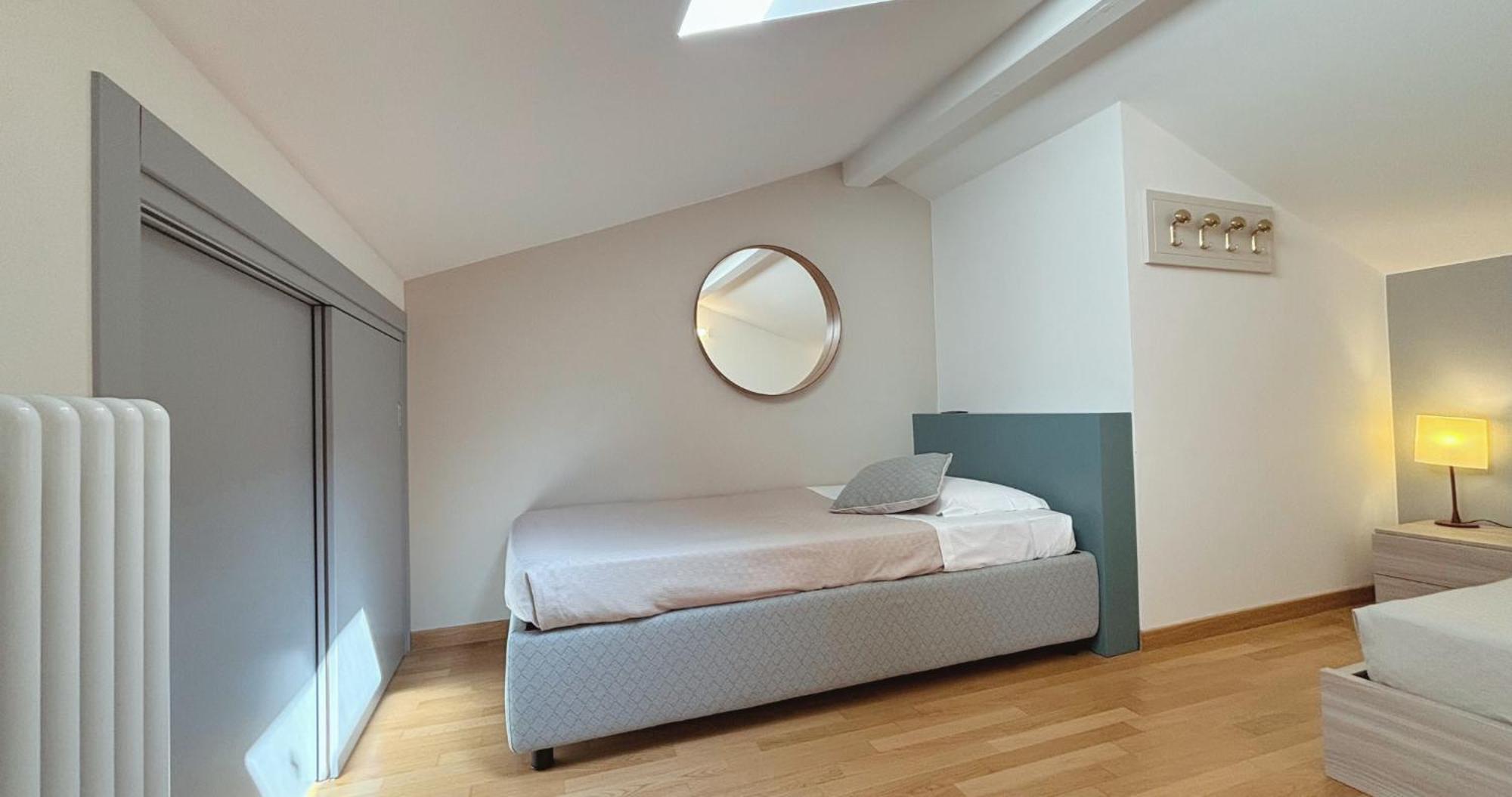 Bed and Breakfast Casa Ceruti Villa Guardia Экстерьер фото