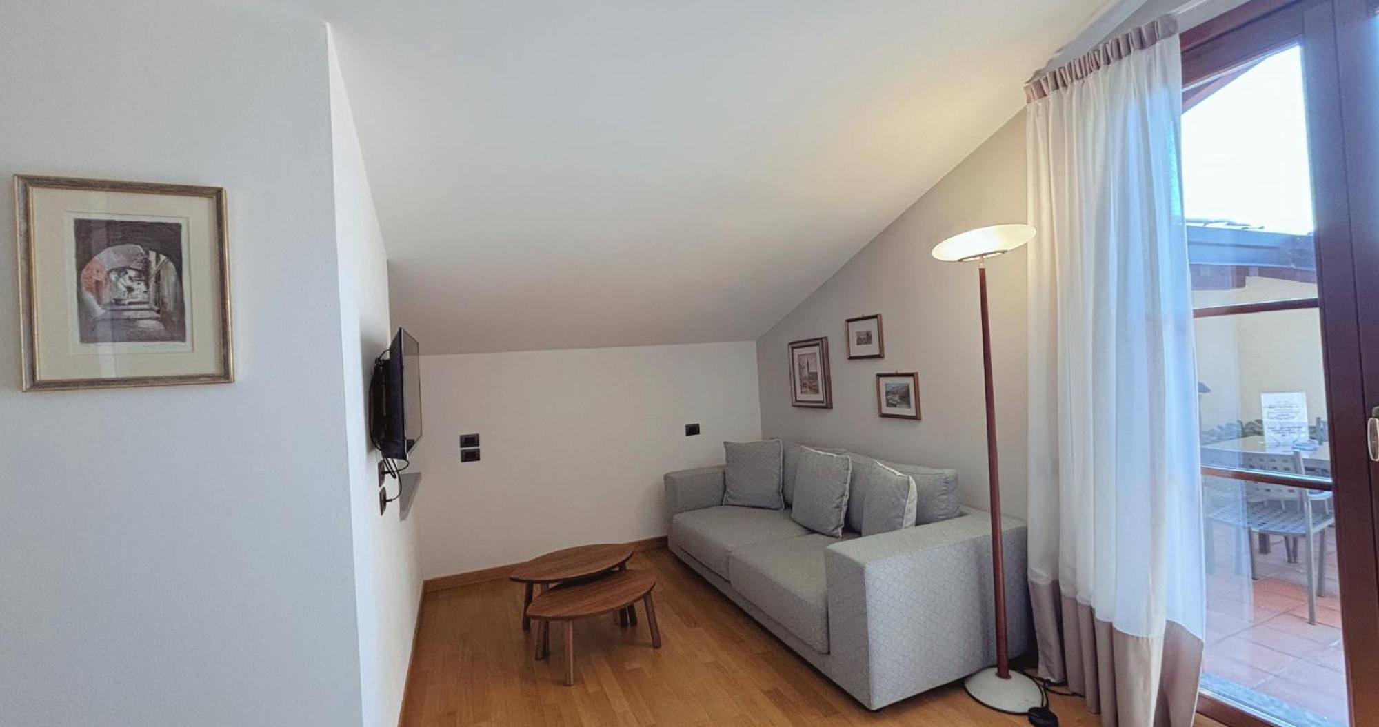 Bed and Breakfast Casa Ceruti Villa Guardia Экстерьер фото