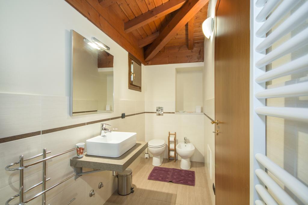 Bed and Breakfast Casa Ceruti Villa Guardia Экстерьер фото